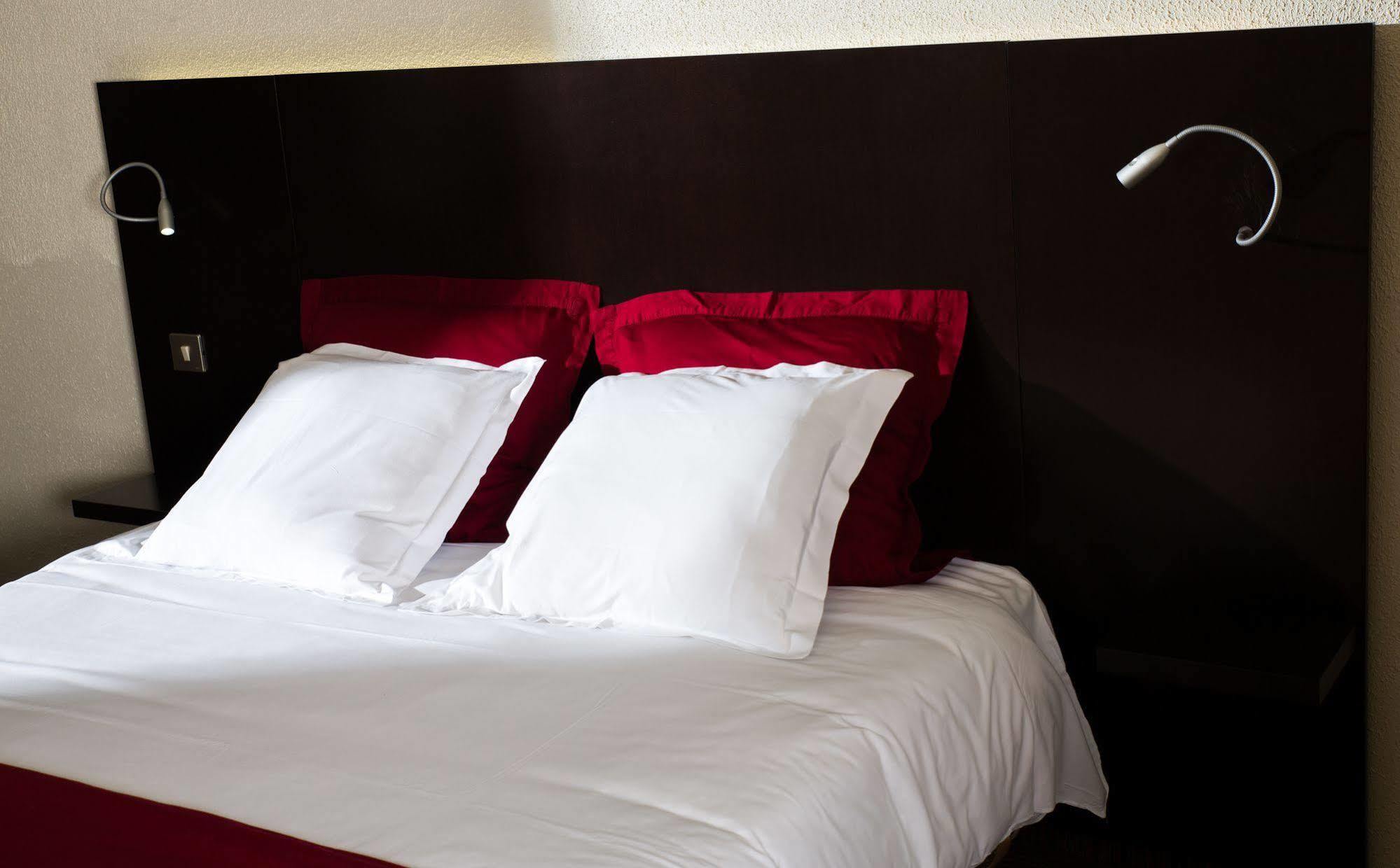 Hotel Akena Creil - Clermont Agnetz אגנץ מראה חיצוני תמונה